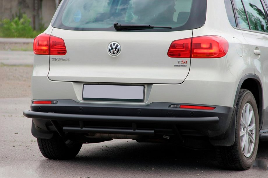 Volkswagen Tiguan 2007–2016 Achterbumperbescherming AK002-2 Black (RVS) Foto 1
