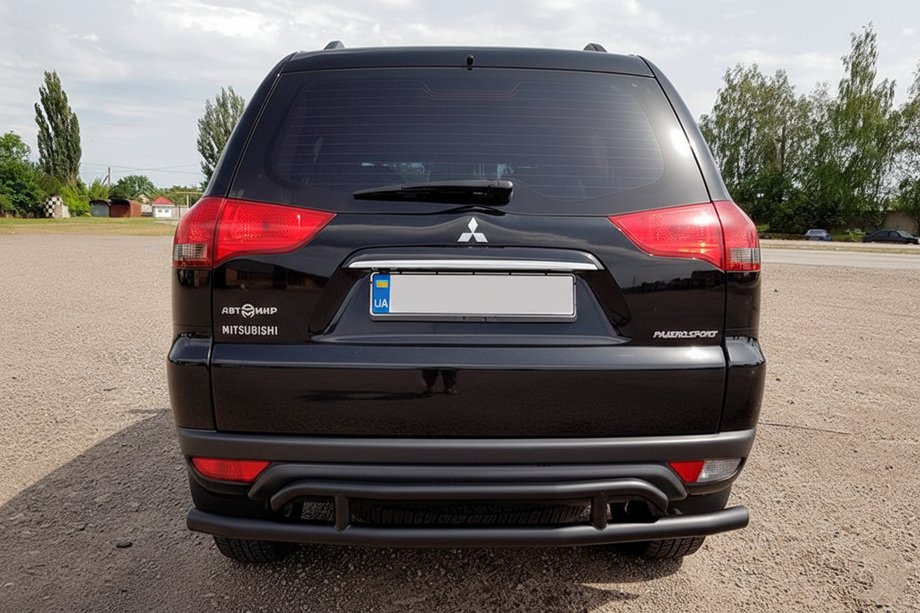 Mitsubishi Pajero Sport 2008–2015 Achterbeschermbeugel AK002-2 Black (2 stuks, RVS) Image