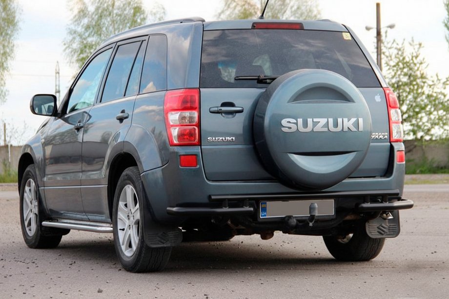 Suzuki Grand Vitara 2005–2017 Achterbeschermbeugel AK005-3 Black (RVS) Image