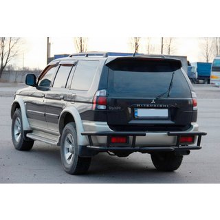 Achterbeschermbeugel AK-Special Black (RVS) Mitsubishi Pajero Sport 1996–2007 foto 2