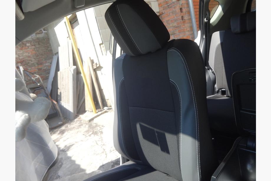 Toyota Rav 4 2013–2018 Autostoelhoezen (kunstleer↗stof, Premium) Foto 15