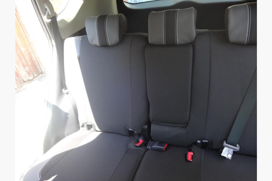 Toyota Rav 4 2013–2018 Autostoelhoezen (kunstleer↗stof, Premium) Foto 27
