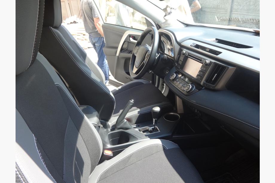 Toyota Rav 4 2013–2018 Autostoelhoezen (kunstleer↗stof, Premium) Foto 32