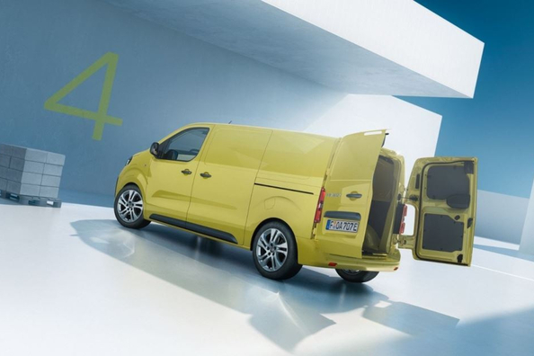 Opel Vivaro Electric: praktische elektrische bedrijfswagen voor zakelijk gebruik Foto 3