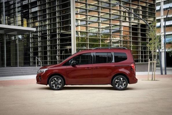 Review van de Nissan Townstar Passenger: praktische compacte MPV voor stad en gezin Foto 2