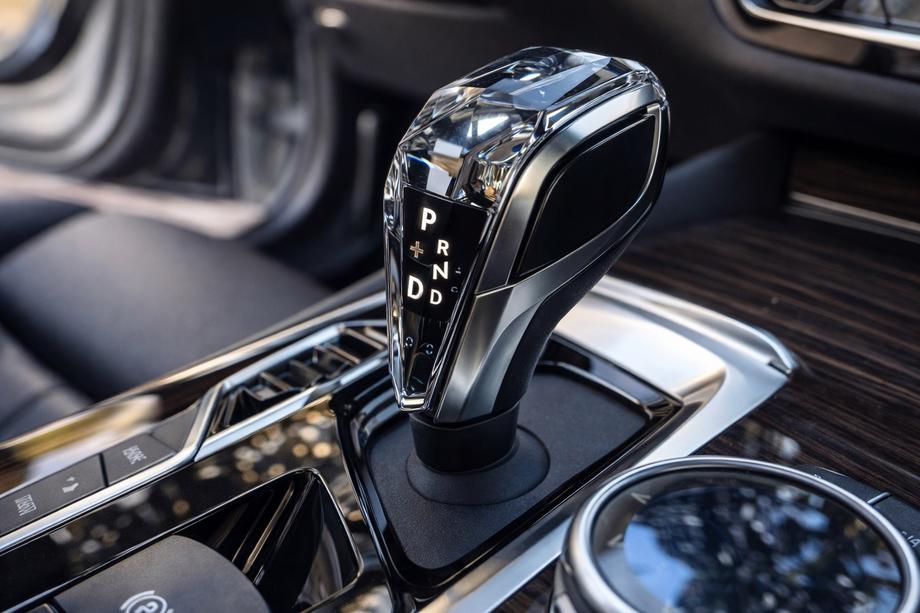 BMW 6-serie G32 2017– Set kristallen interieuraccenten (automaatkeuzehendel + knoppen) Image