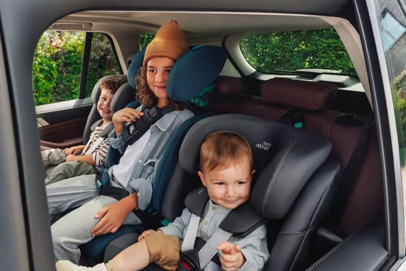 Welke autostoel kies je? Complete gids voor verantwoordelijke ouders