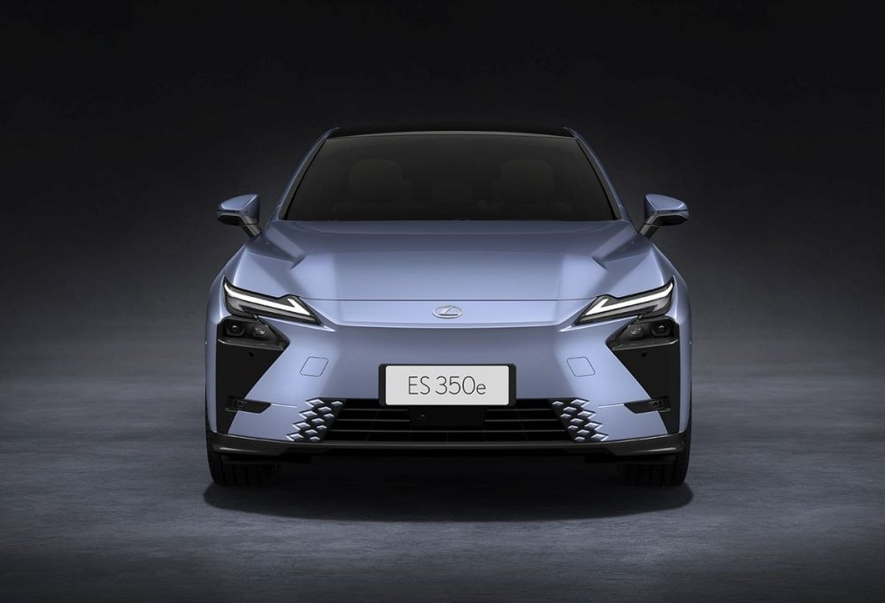 Lexus ES BEV: volledig elektrische premium sedan voor 2026