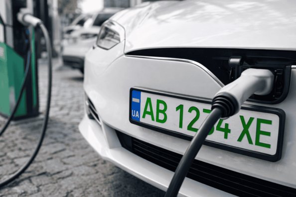 Waarom heeft een auto groene kentekenplaten? Wat betekenen ze in Oekraïne