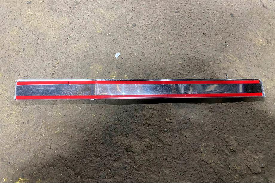 Peugeot Boxer 2006–2025 Uitverkoop chromen sierstrip boven kentekenplaat (RVS) Carmos - Turks staal Foto 3