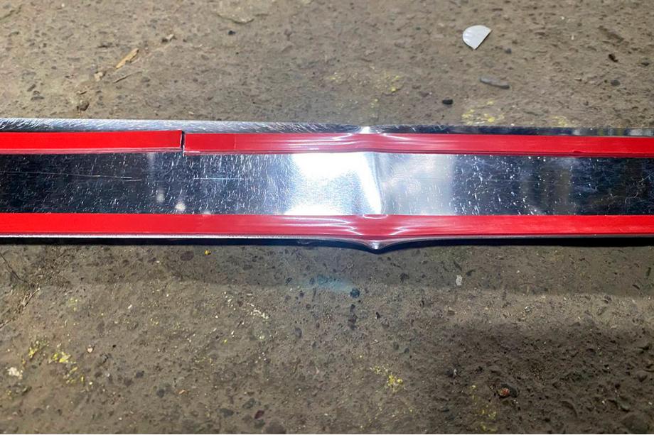 Peugeot Boxer 2006–2025 Uitverkoop chromen sierstrip boven kentekenplaat (RVS) Carmos - Turks staal Foto 4