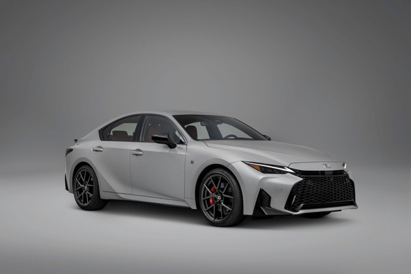 Lexus IS (XE30, facelift 2025): review van premium sportsedan