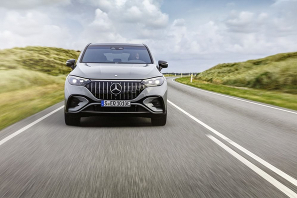 Mercedes-Benz AMG EQE 53 SUV (X294): krachtige elektrische SUV van AMG Foto 2
