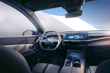 Review van de moderne elektrische crossover Opel Grandland Electric foto 4