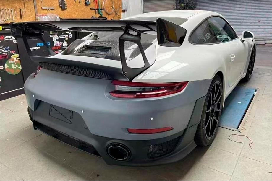 Porsche 911 (991) 2011–2019 Spoiler V5 (Carbon) Image