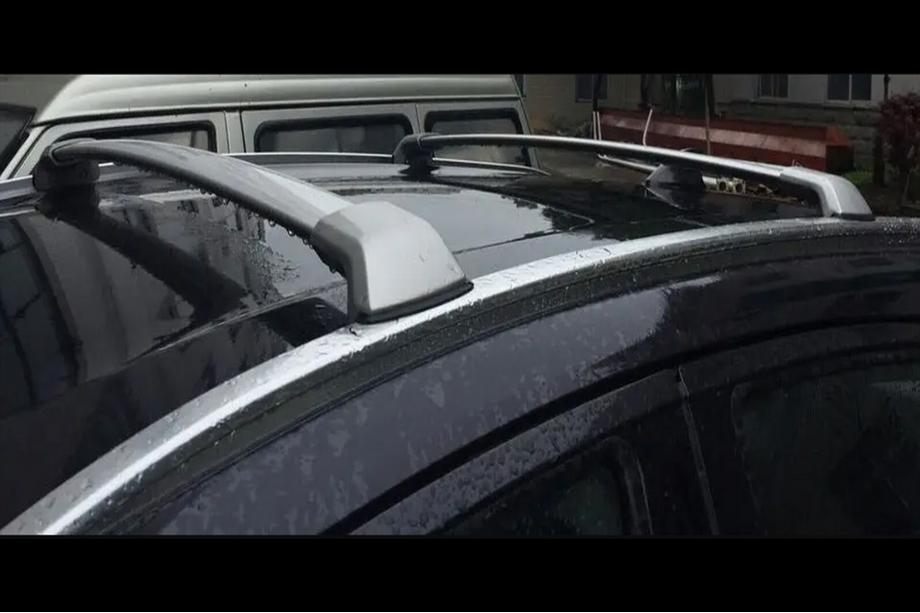 Honda HR-V 2014–2021 Dakdragers (dwarsbalken) voor geïntegreerde dakrails OEM (2 stuks) Image