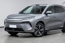 BYD Tang 2025– Side steps Line (2 stuks, aluminium) foto 1