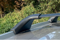 Nissan X-trail T33/Rogue 2022– Dakdragers (dwarsbalken) voor geïntegreerde dakrails OEM (2 stuks) Zwart foto 19