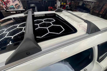 Nissan X-trail T33/Rogue 2022– Dakdragers (dwarsbalken) voor geïntegreerde dakrails OEM (2 stuks) Zwart foto 2