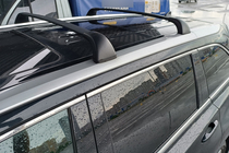 Toyota Highlander 2013–2019 Dakdragers (dwarsbalken) voor geïntegreerde dakrails OEM (2 stuks) foto 1