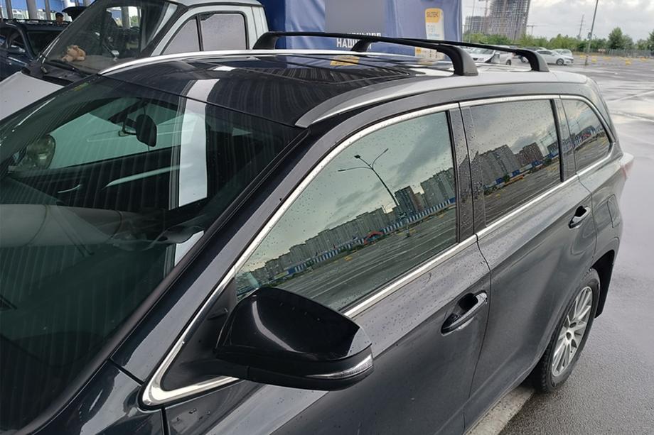 Toyota Highlander 2013–2019 Dakdragers (dwarsbalken) voor geïntegreerde dakrails OEM (2 stuks) Grijs Foto 5