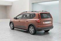 Dacia Jogger 2022– Fullmond side steps (2 stuks, aluminium) foto 1