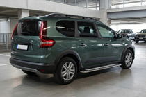 Dacia Jogger 2022– Maydos V2 side steps (set 2 st., aluminium/RVS) foto 1