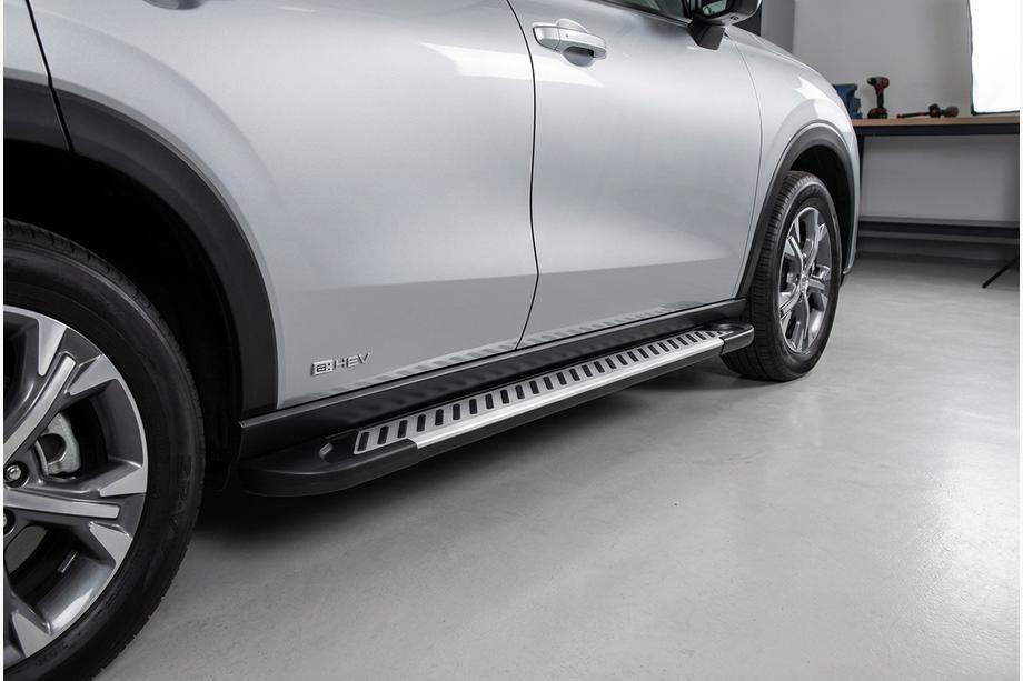 Honda ZR-V 2022– Side steps Line (2 stuks, aluminium) Foto 1