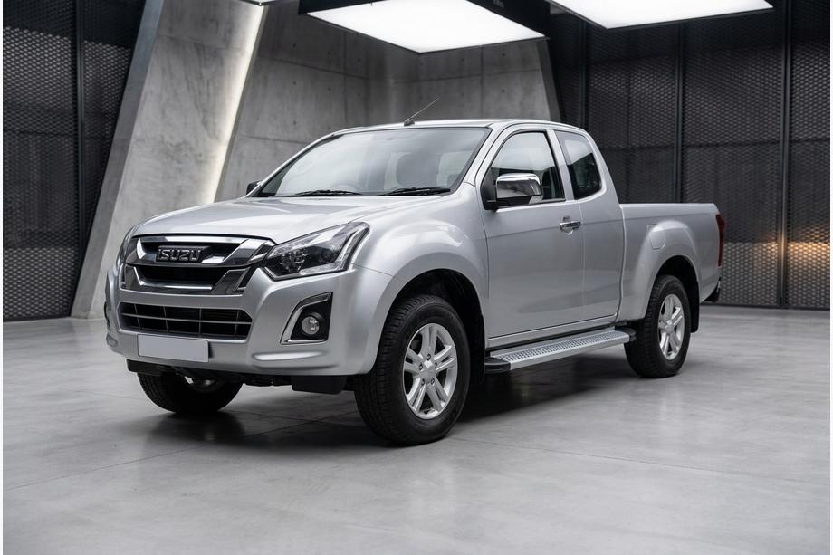 Isuzu D-Max 2019– Side steps Maya V2 (st., aluminium) Image