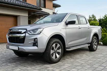 Isuzu D-Max 2019– Maydos V2 side steps (set 2 st., aluminium/RVS) foto 1