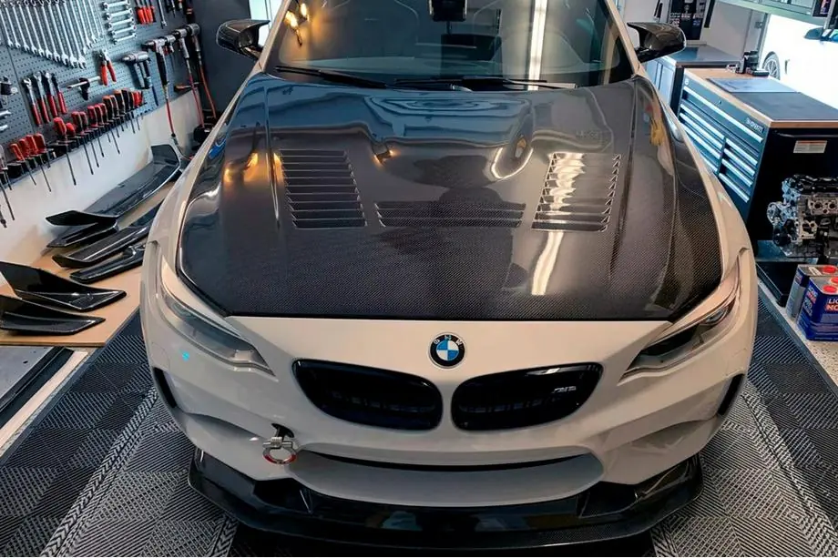 BMW 2-serie F22/F23 2014–2021 Motorkap V4 (carbon) Image