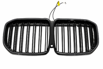BMW X7 G07 2019– BMW nierengrille M-Look LED (2019-2022, hoogglans zwart) foto 10