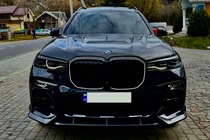 BMW X7 G07 2019– BMW nierengrille M-Look LED (2019-2022, hoogglans zwart) foto 4
