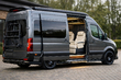 Zo bouw je een Mercedes Sprinter W907/W910 tot VIP-passagiersbus zonder goedkope bling foto 1