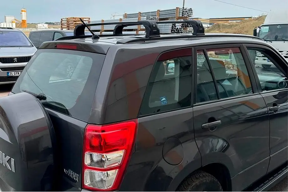 Suzuki Grand Vitara 2005–2017 Dakdragers (dwarsbalken) voor originele bevestigingspunten Ecem V3 (2 stuks) Foto 2