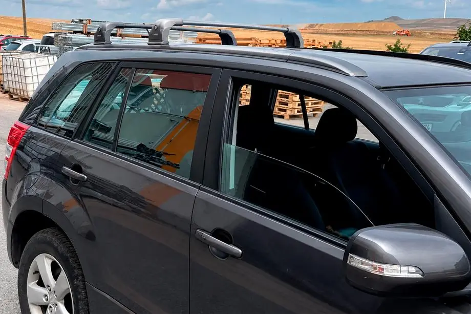 Suzuki Grand Vitara 2005–2017 Dakdragers (dwarsbalken) voor originele bevestigingspunten Ecem V3 (2 stuks) Foto 8