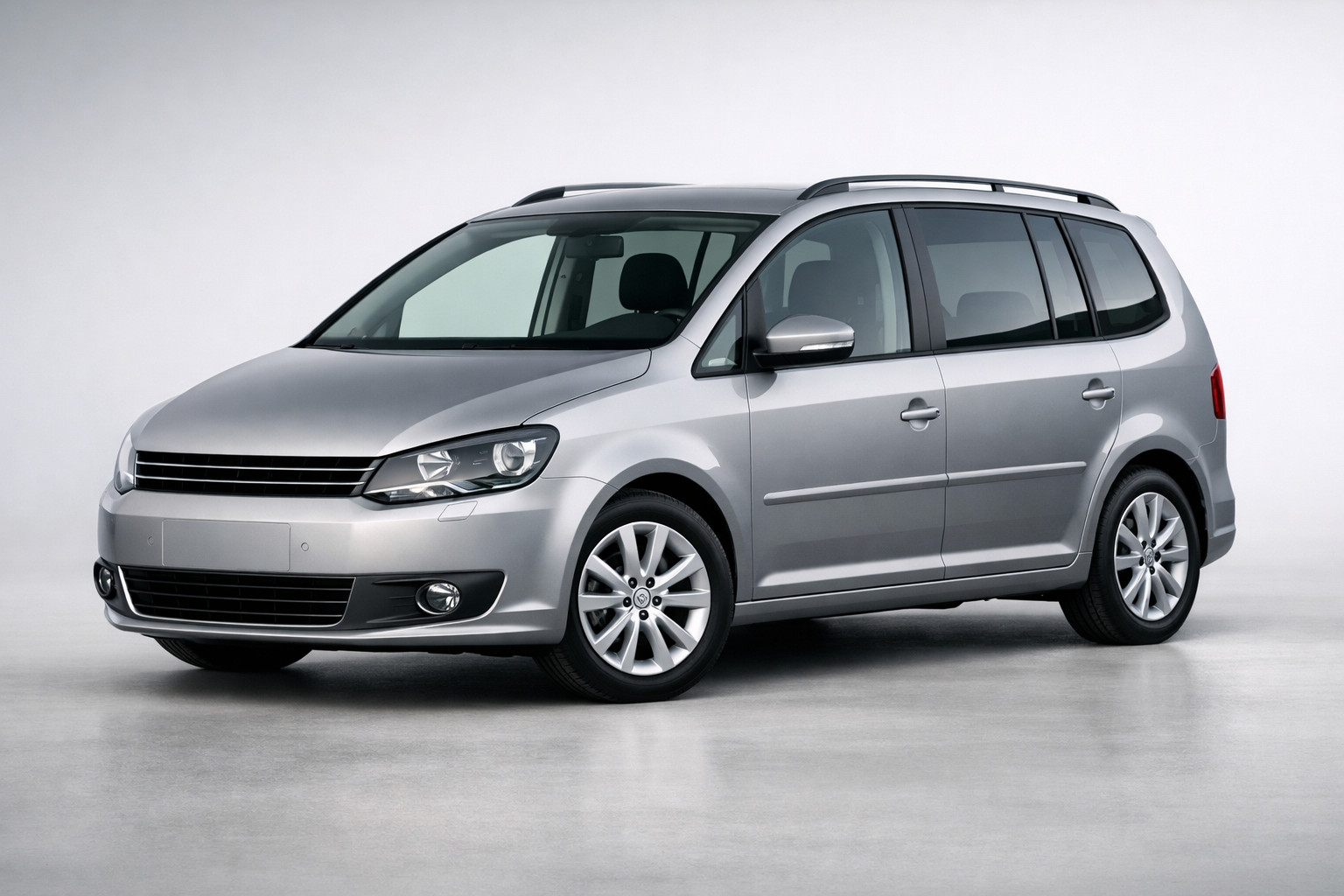 Volkswagen Touran 2010-2015: praktische gezins-MPV