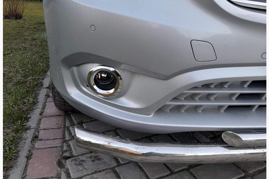 Mercedes Vito/V-klasse W447 2014– RVS sierlijsten voor mistlampen (set van 2) Image