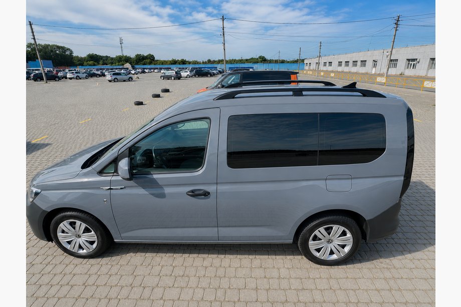 Ford Connect 2021– Zwarte dakrails (Turks design) Standaard, kunststof voetjes Foto 3
