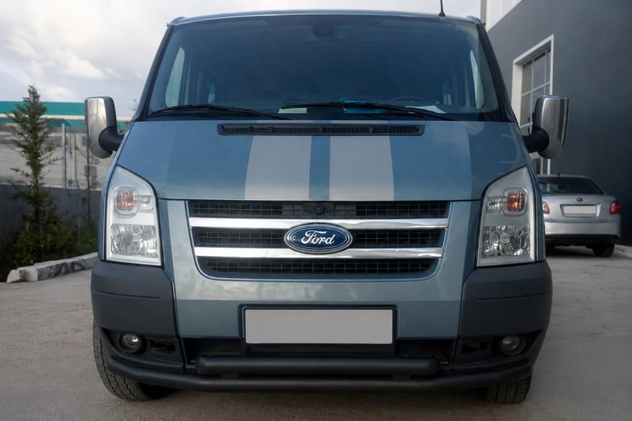 Ford Transit 2000–2014 Voorste bullbar ST014 Black (2006-2014, roestvrij staal) Image