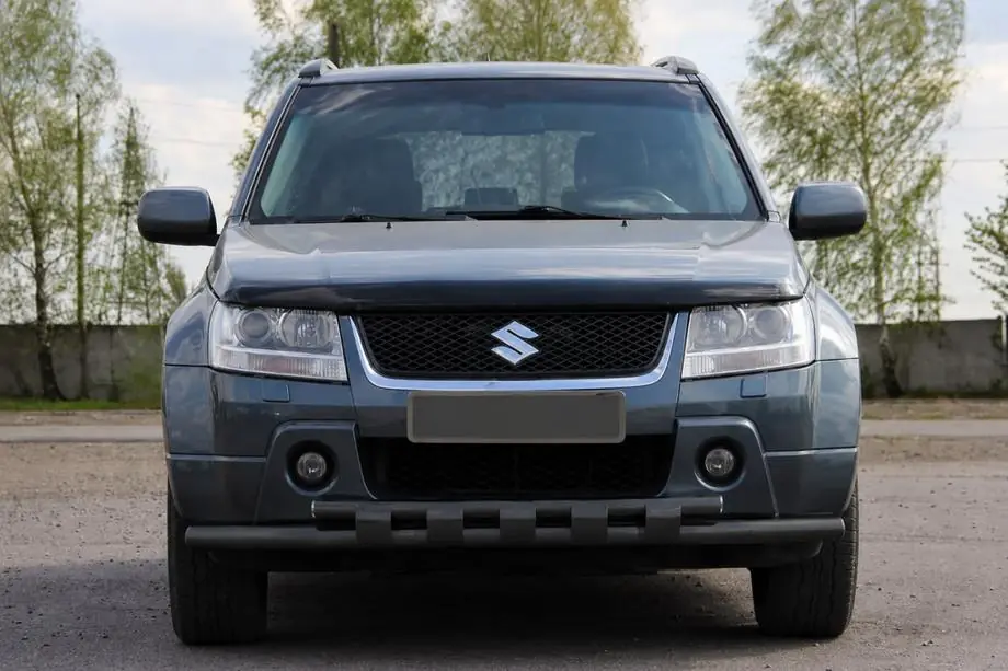 Suzuki Grand Vitara 2005–2017 Voorste bullbar ST015 Black (RVS) Image
