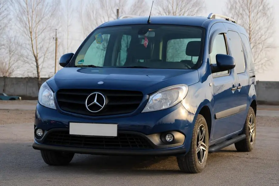 Mercedes Citan 2013–2021 Bullbar ST008 Black (RVS) Foto 2