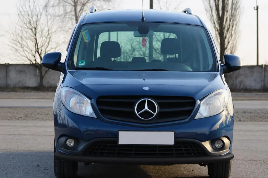 Mercedes Citan 2013–2021 Bullbar ST008 Black (RVS) Foto 3