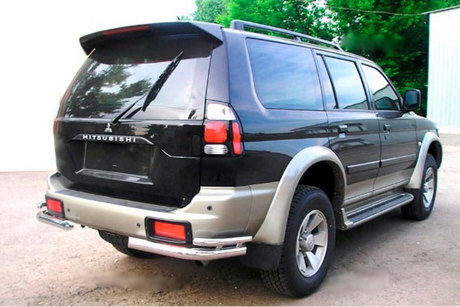 Mitsubishi Pajero Sport 1996–2007 Achterste dubbele hoekstukken (2 st., RVS) Image