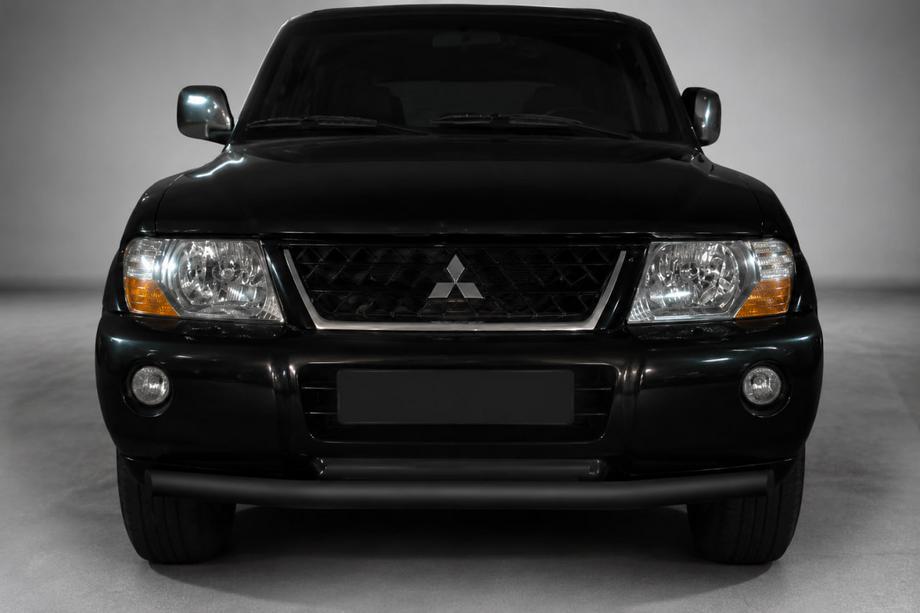 Mitsubishi Pajero Wagon III 1999–2006 Frontbeschermbeugel ST014 Black (RVS) Image
