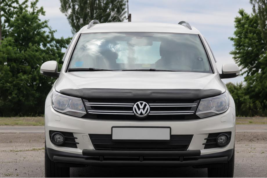 Volkswagen Tiguan 2007–2016 Voorbescherming ST016 Black (RVS) Image
