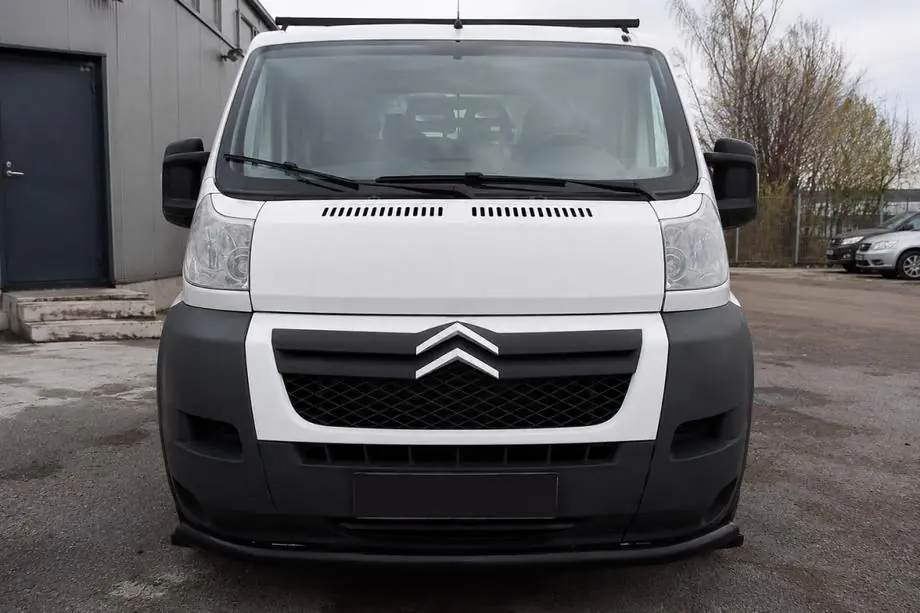 Fiat Ducato 2006–2025 Voorste beschermbeugel ST008 Black (RVS) Image