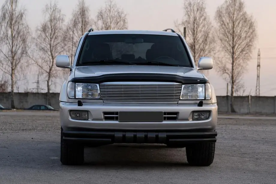 Toyota Land Cruiser 100 1998–2007 Bullbar ST015 Black (RVS) Image