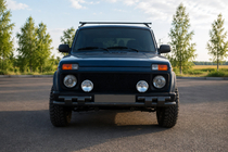Lada Niva en Urban 1977– Bullbar ST015 Black (RVS) foto 1