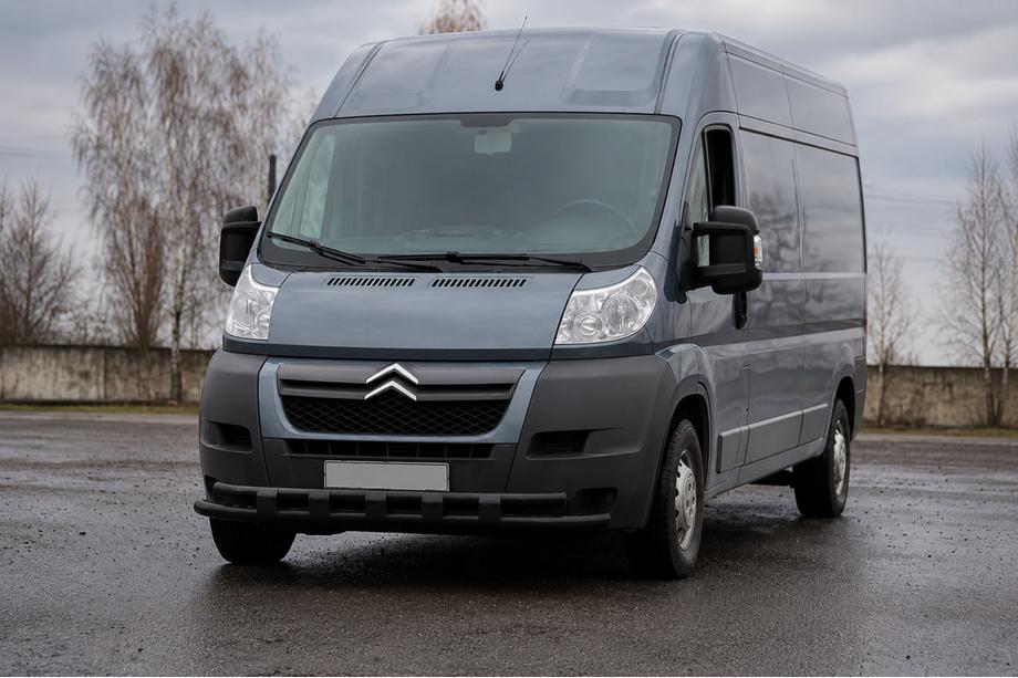 Peugeot Boxer 2006–2025 Bullbar ST015 Black (RVS) Image